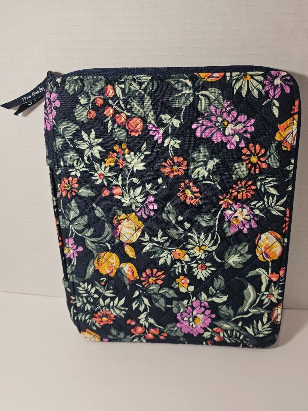 NWT Vera Bradley Tablet Tamer Organizer Fresh-Cust Floral Green E-Reader Laptop